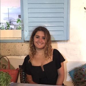 Meet your Posher, Pelin